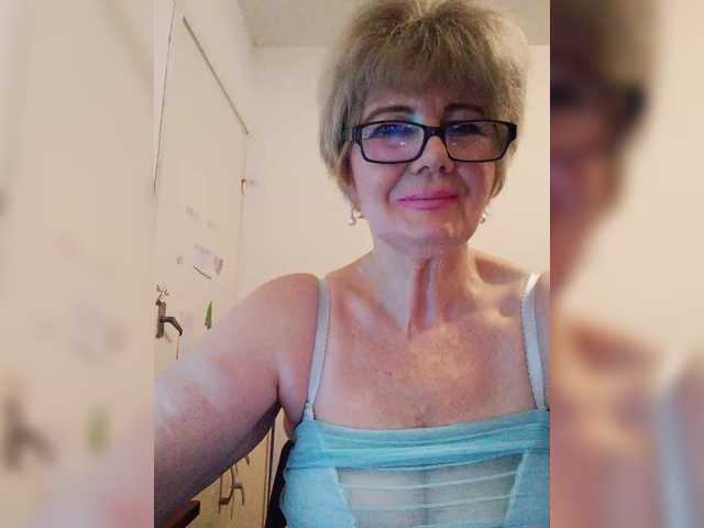 KASANDRABOLOSHKA's BongaCams show and profile