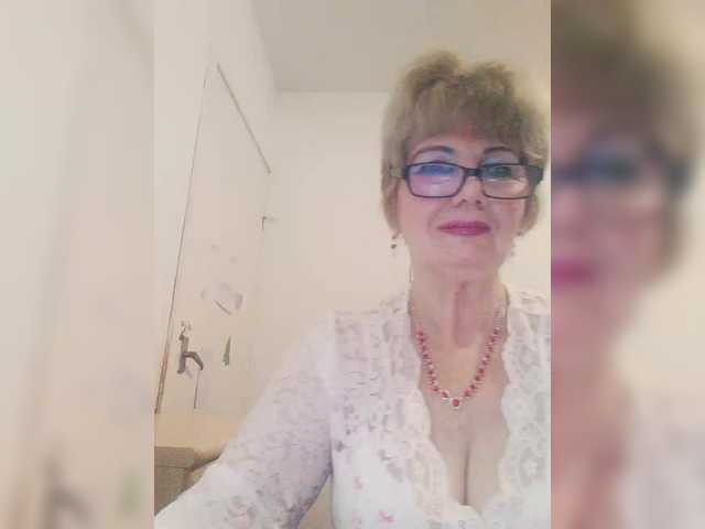 KASANDRABOLOSHKA's BongaCams show and profile