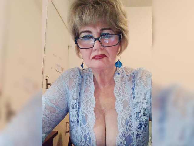 KASANDRABOLOSHKA's BongaCams show and profile