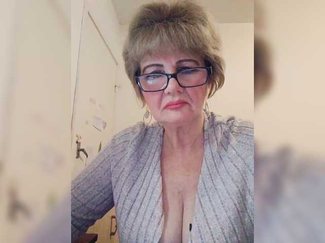 KASANDRABOLOSHKA live cam