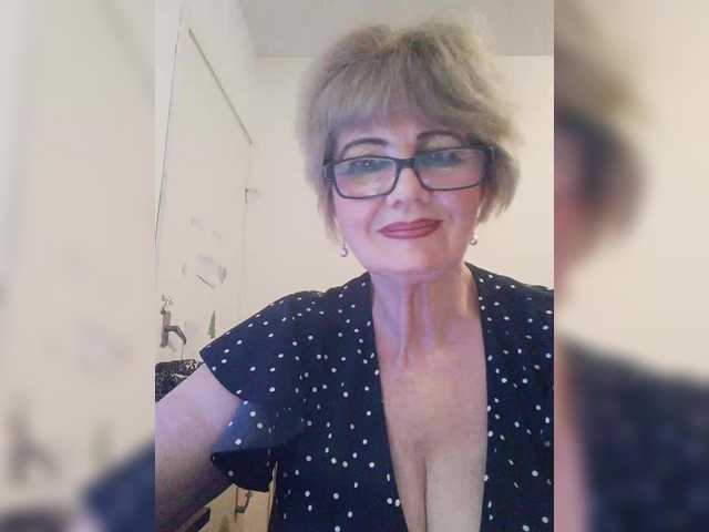 KASANDRABOLOSHKA's BongaCams show and profile