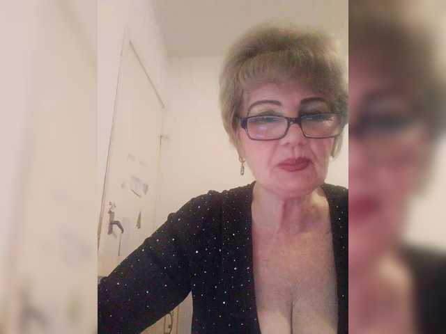 KASANDRABOLOSHKA's BongaCams show and profile