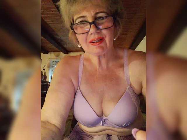 KASANDRABOLOSHKA's BongaCams show and profile