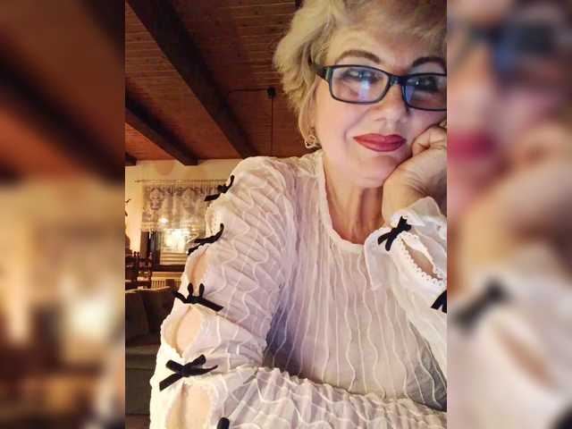 KASANDRABOLOSHKA's BongaCams show and profile