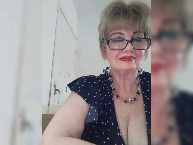 KASANDRABOLOSHKA's BongaCams show and profile