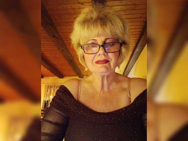 KASANDRABOLOSHKA's BongaCams show and profile