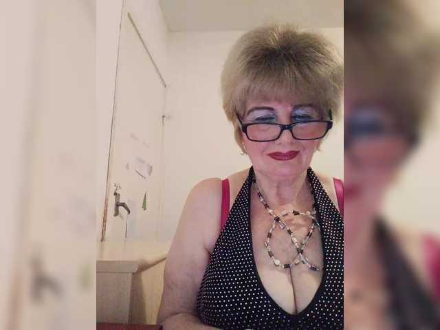 KASANDRABOLOSHKA's BongaCams show and profile