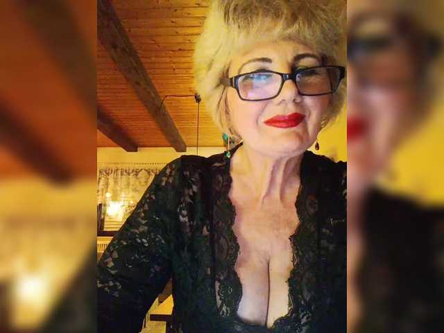 KASANDRABOLOSHKA's BongaCams show and profile