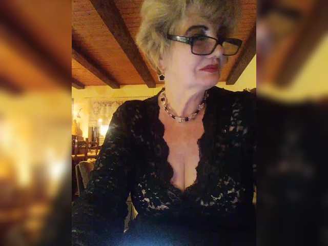 KASANDRABOLOSHKA's BongaCams show and profile