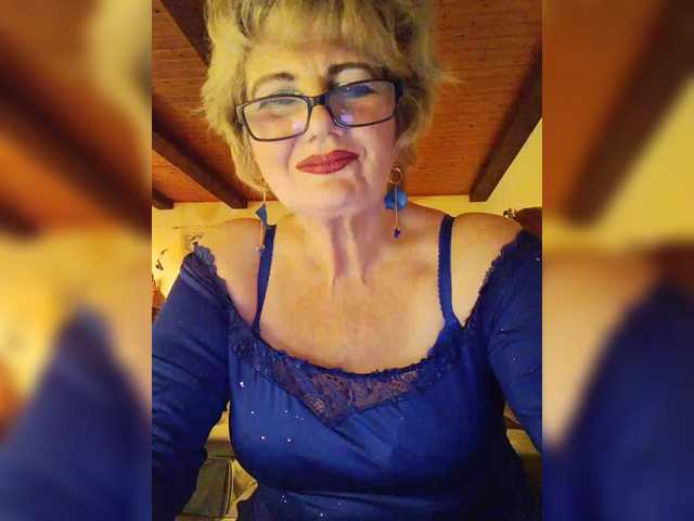 KASANDRABOLOSHKA's BongaCams show and profile