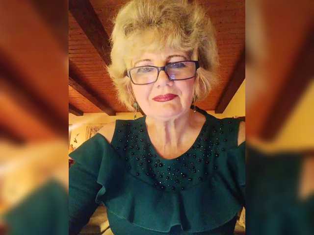 KASANDRABOLOSHKA's BongaCams show and profile