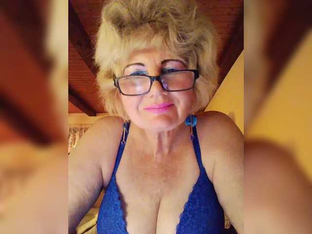 KASANDRABOLOSHKA's BongaCams show and profile