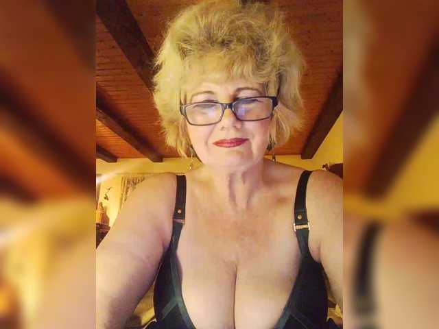 BoloshkaBlonda webcam