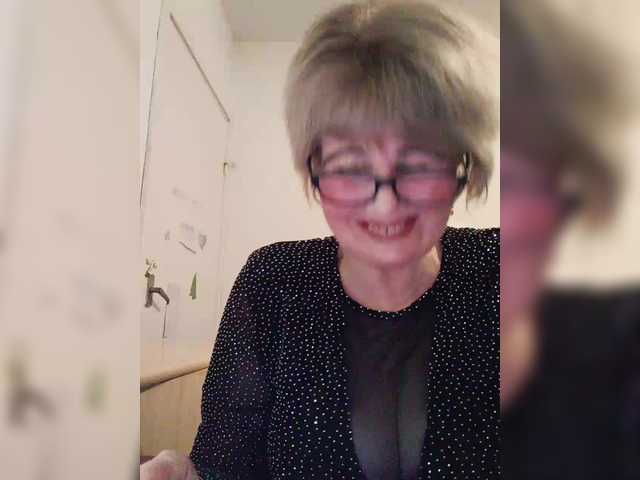 KASANDRABOLOSHKA's BongaCams show and profile