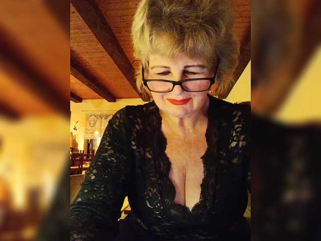 KASANDRABOLOSHKA's BongaCams show and profile