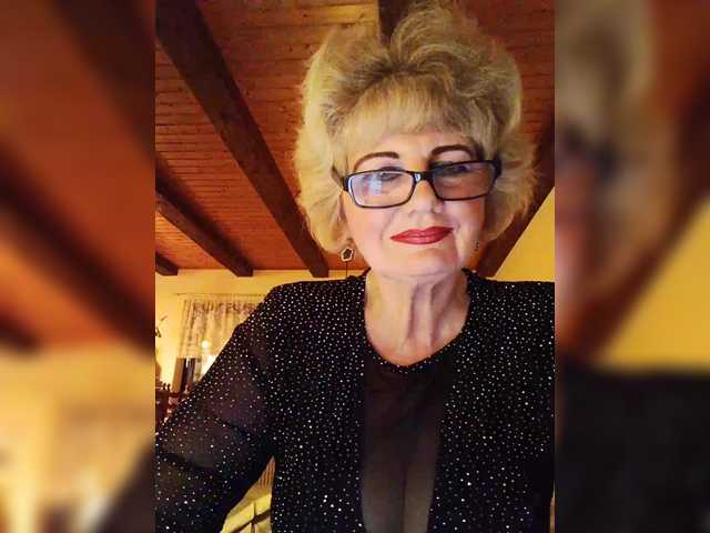 KASANDRABOLOSHKA's BongaCams show and profile