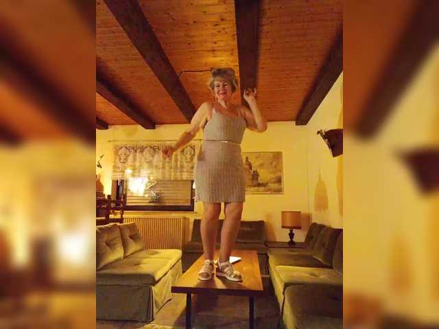 KASANDRABOLOSHKA's BongaCams show and profile