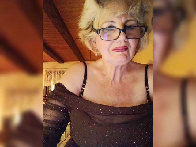 KASANDRABOLOSHKA's BongaCams show and profile