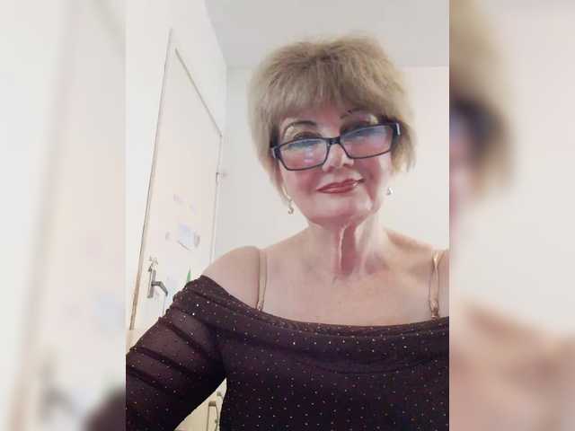 KASANDRABOLOSHKA's BongaCams show and profile