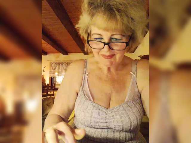 KASANDRABOLOSHKA's BongaCams show and profile