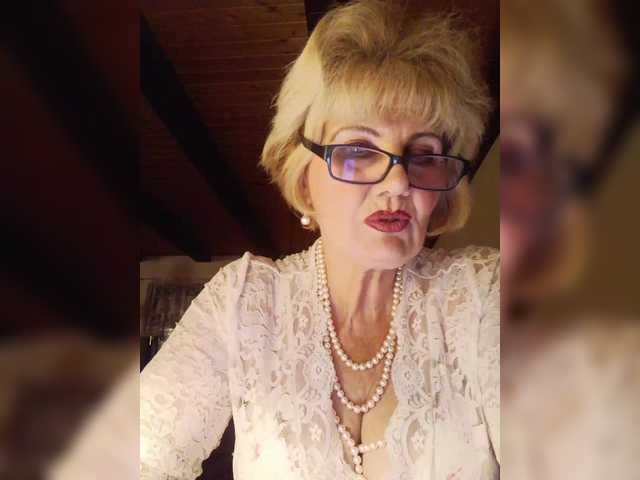 KASANDRABOLOSHKA's BongaCams show and profile