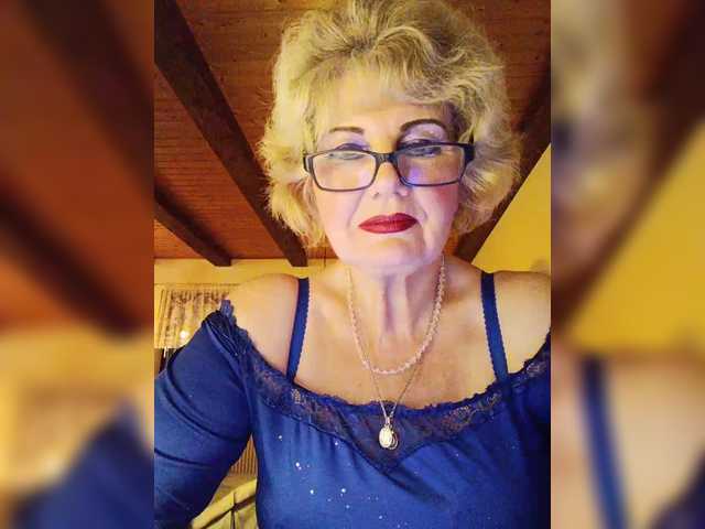 KASANDRABOLOSHKA's BongaCams show and profile