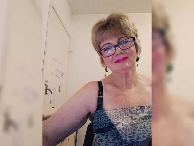 KASANDRABOLOSHKA's BongaCams show and profile