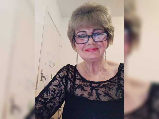 KASANDRABOLOSHKA's BongaCams show and profile