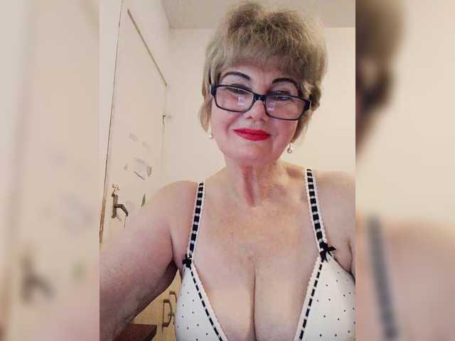 в попе у KASANDRABOLOSHKA