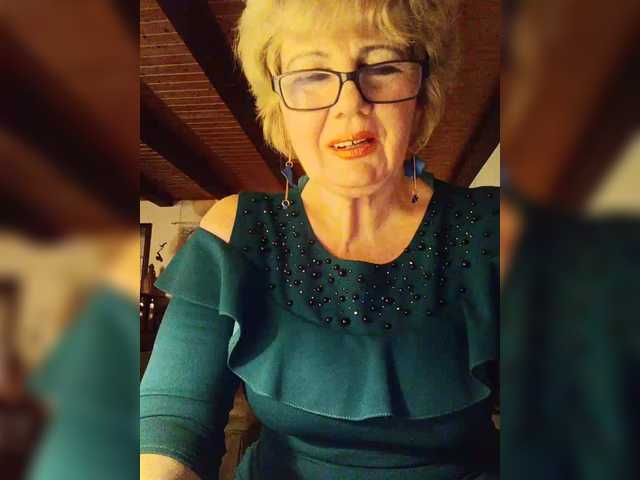 KASANDRABOLOSHKA's BongaCams show and profile