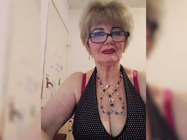 KASANDRABOLOSHKA's BongaCams show and profile