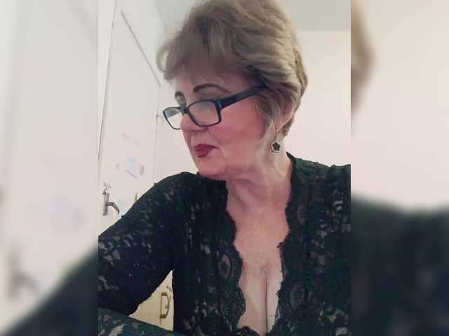 KASANDRABOLOSHKA live cam