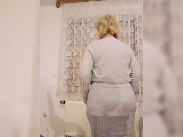 KASANDRABOLOSHKA's BongaCams show and profile