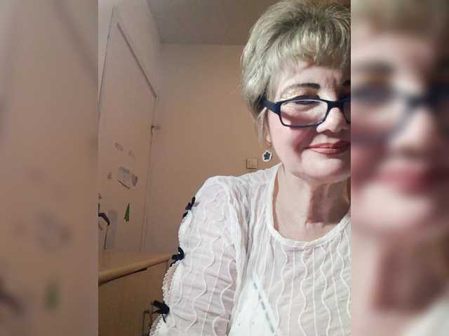 KASANDRABOLOSHKA's BongaCams show and profile