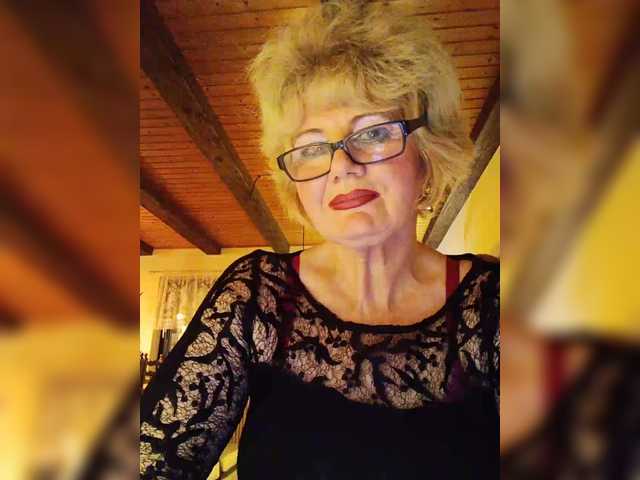 KASANDRABOLOSHKA's BongaCams show and profile