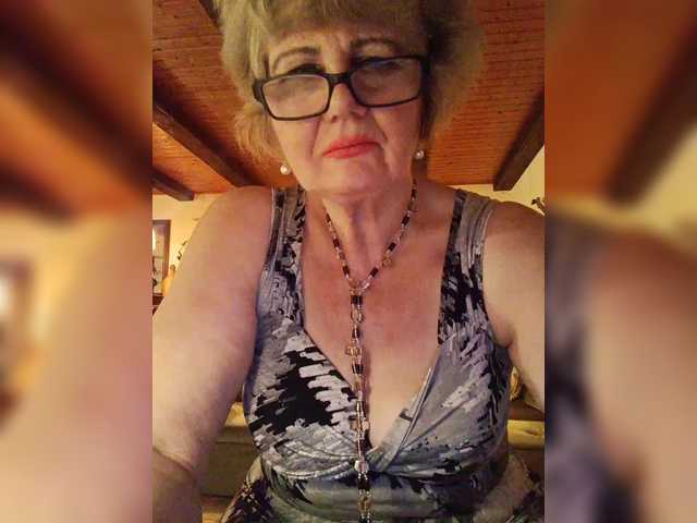 KASANDRABOLOSHKA's BongaCams show and profile