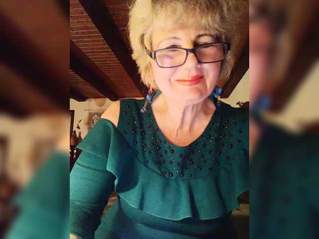 KASANDRABOLOSHKA's BongaCams show and profile