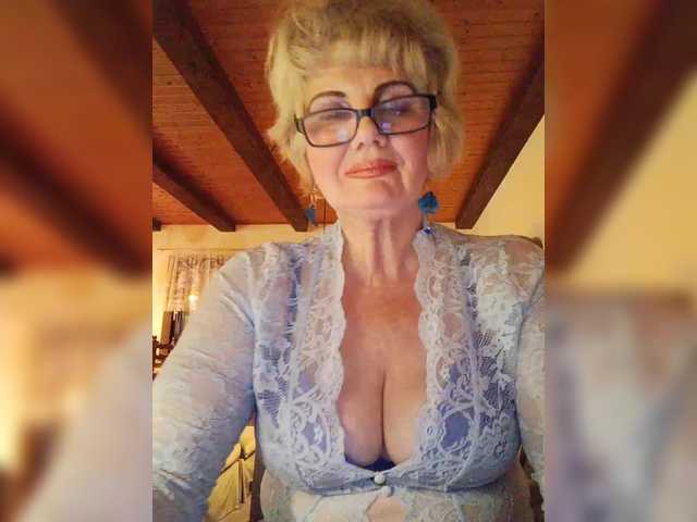 KASANDRABOLOSHKA's BongaCams show and profile