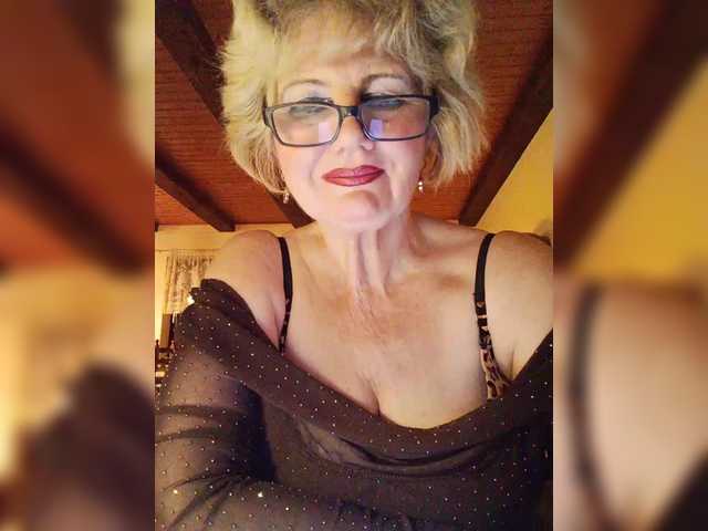 KASANDRABOLOSHKA's BongaCams show and profile