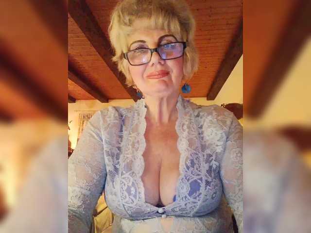 KASANDRABOLOSHKA live cam