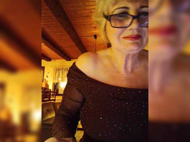 KASANDRABOLOSHKA live cam profile