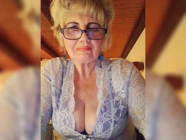 KASANDRABOLOSHKA live cam