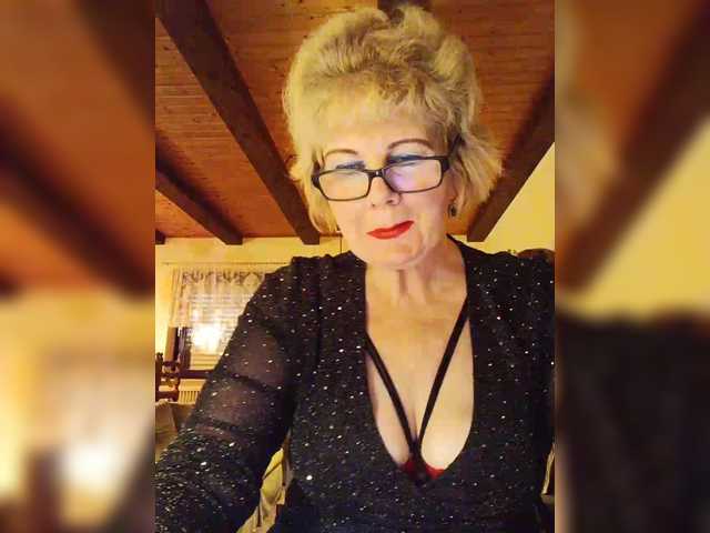 KASANDRABOLOSHKA's BongaCams show and profile