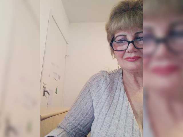 KASANDRABOLOSHKA's BongaCams show and profile