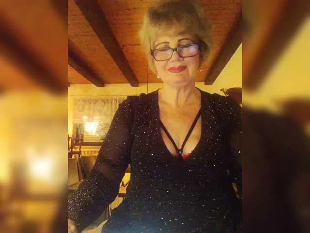 KASANDRABOLOSHKA's BongaCams show and profile