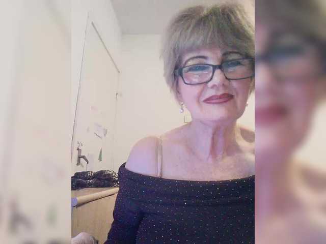 KASANDRABOLOSHKA's BongaCams show and profile