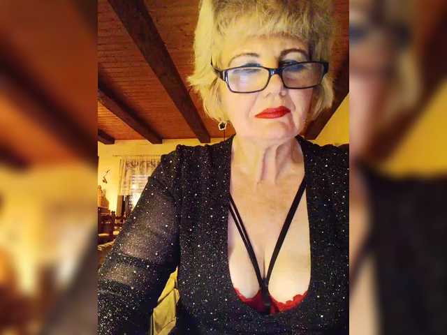 KASANDRABOLOSHKA's BongaCams show and profile