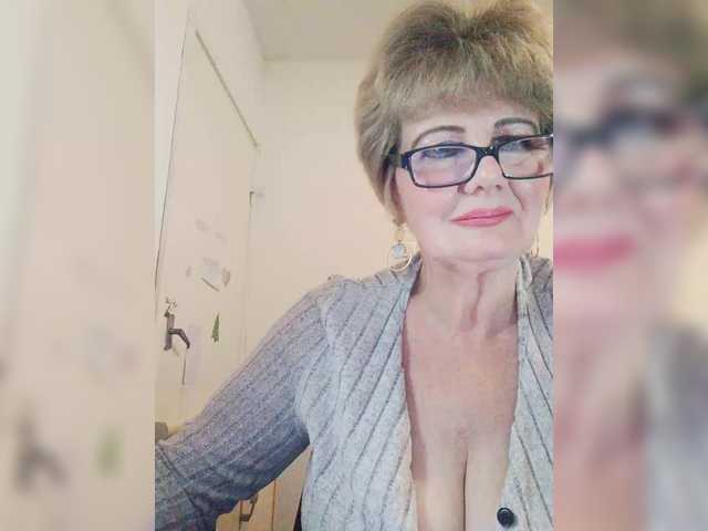 KASANDRABOLOSHKA's BongaCams show and profile