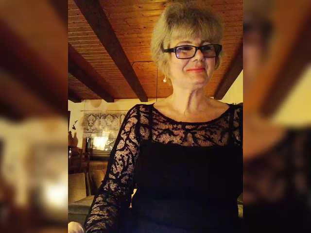 KASANDRABOLOSHKA's BongaCams show and profile