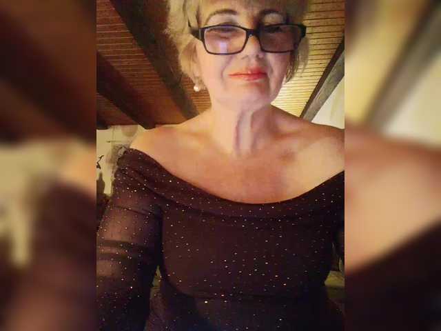 KASANDRABOLOSHKA's BongaCams show and profile